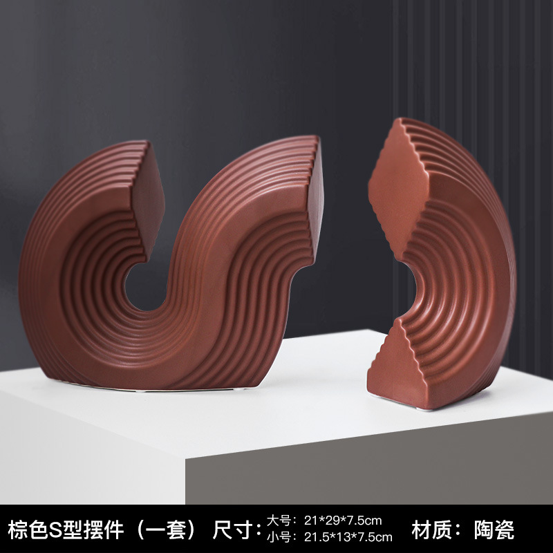 リビングルームの置物は軽くて豪華で高級な雰囲気のお酒棚の装飾品です。