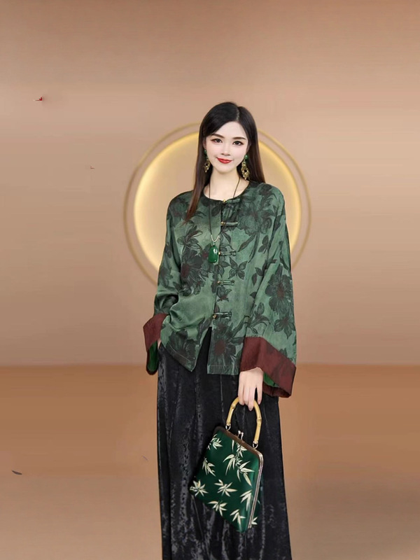 2025新款新中式国风女装香云纱老料轻奢高端短款外套春秋|undefined