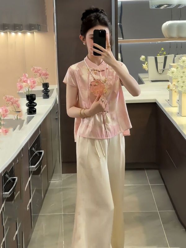 新しい中国風の女性用スーツ、夏の新しいジャカードボタン半袖トップ、ハイウエストワイドレッグパンツ、スリムな2点セット|undefined