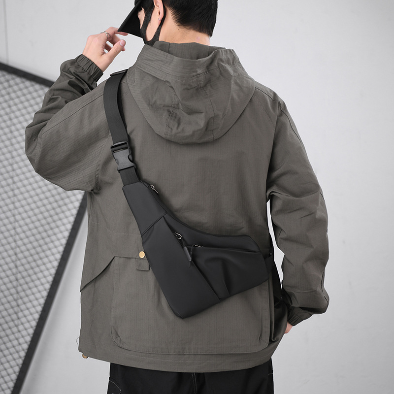 Fashionable men's underarm prepuce chest bag, men's backpack, single shoulder chest bag, anti splashing diagonal chest bag, large capacity chest bag_voghion.com
