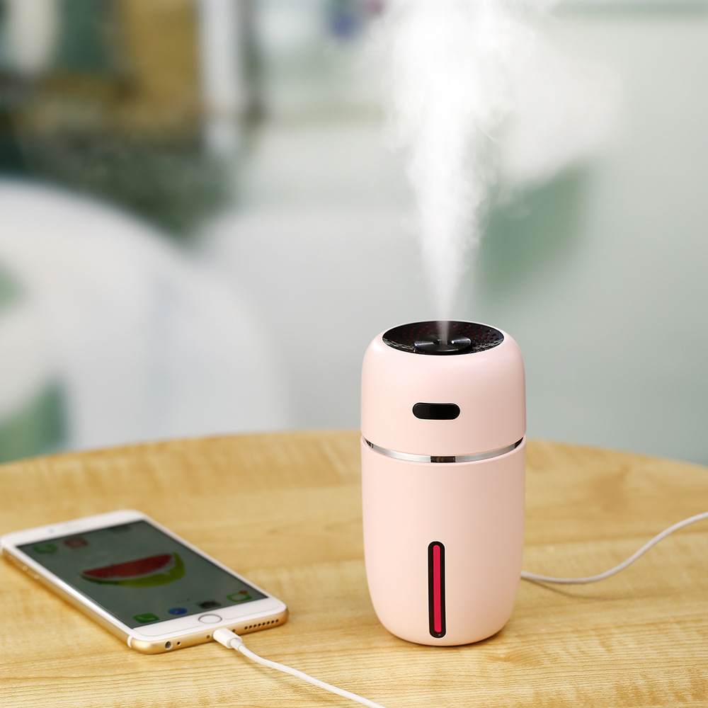 Transfronterizo creativo coche humidificador pequeño I Oficina hidratante spray coche Home Mini humidificador de atomización Mute