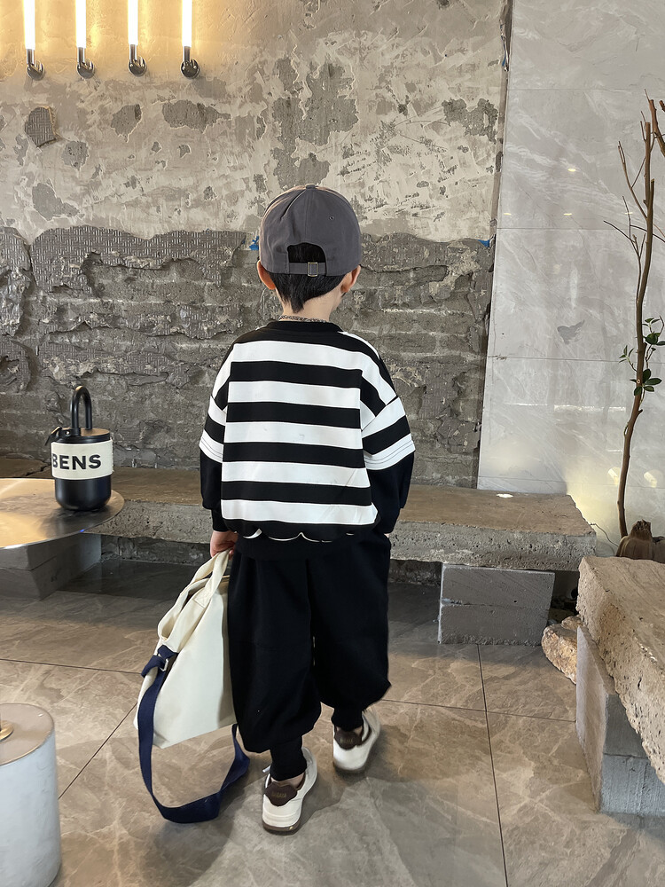 Suéteres de rayas para niños, botas, pantalones, ropa de primavera y otoño, nuevo conjunto de dos piezas moderno y moderno para niños,_voghion.com