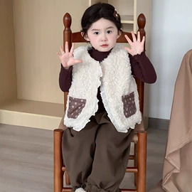 童裤;童连衣裙;童套装