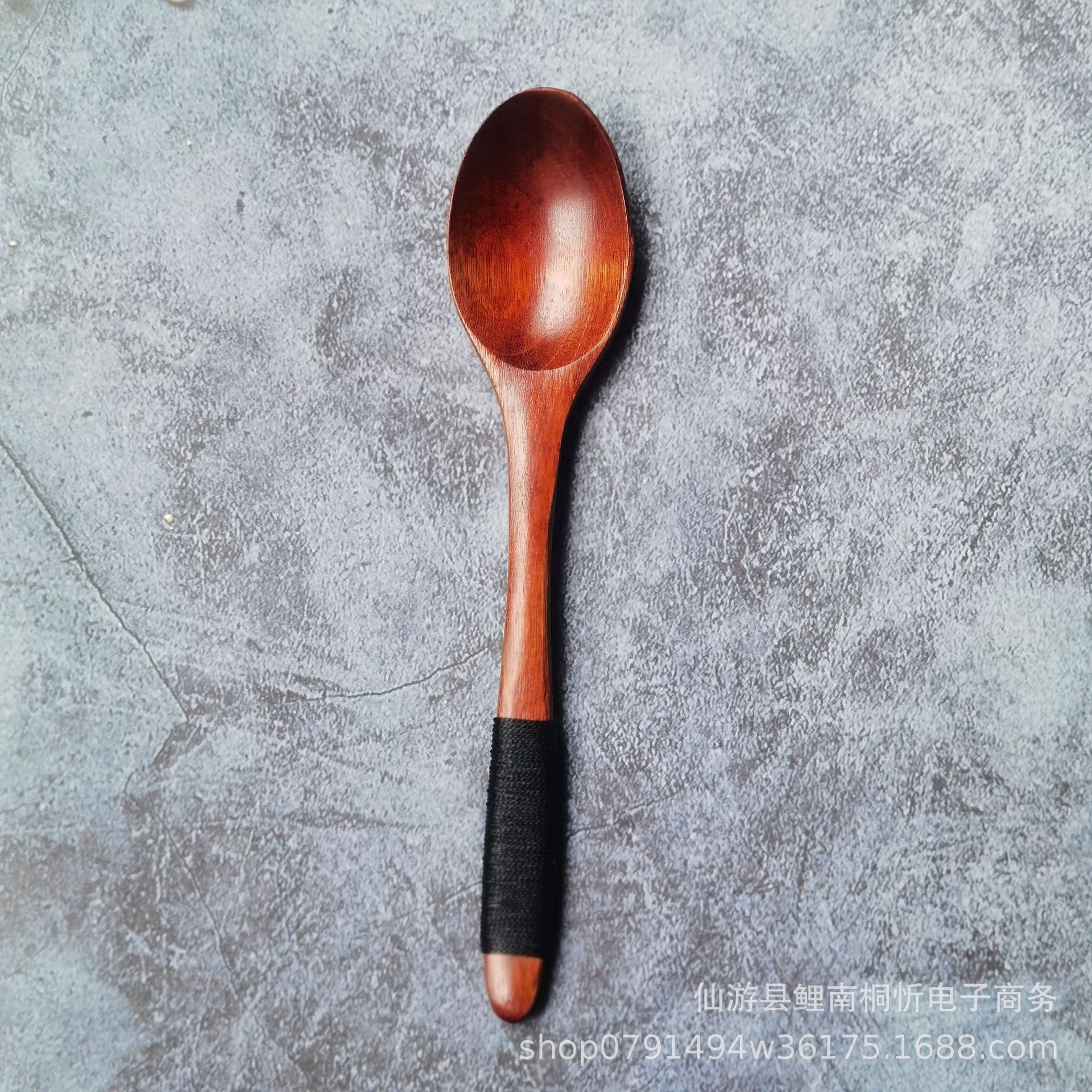 피비 웨이브 핸들 스푼 블랙 라인