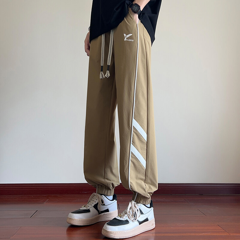 K811 khaki