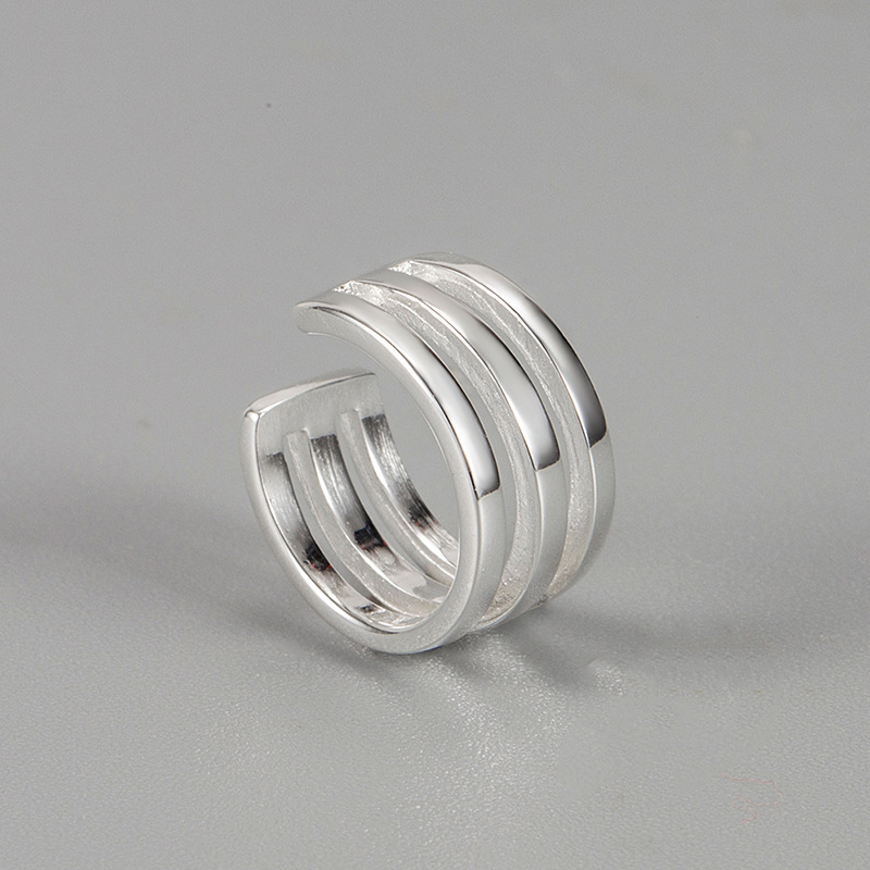 Clip D&#39;oreille Simple À Trois Lignes En Argent Sterling S925 Sans Clip D&#39;oreille Minimaliste Percé display picture 2