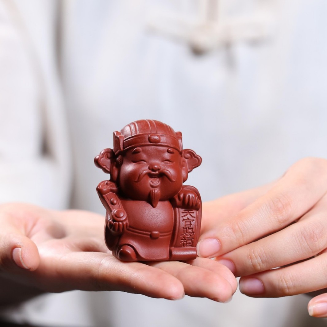宜兴紫砂财神天官赐福茶宠朱泥中式摆件手工家居装饰复古可养茶玩