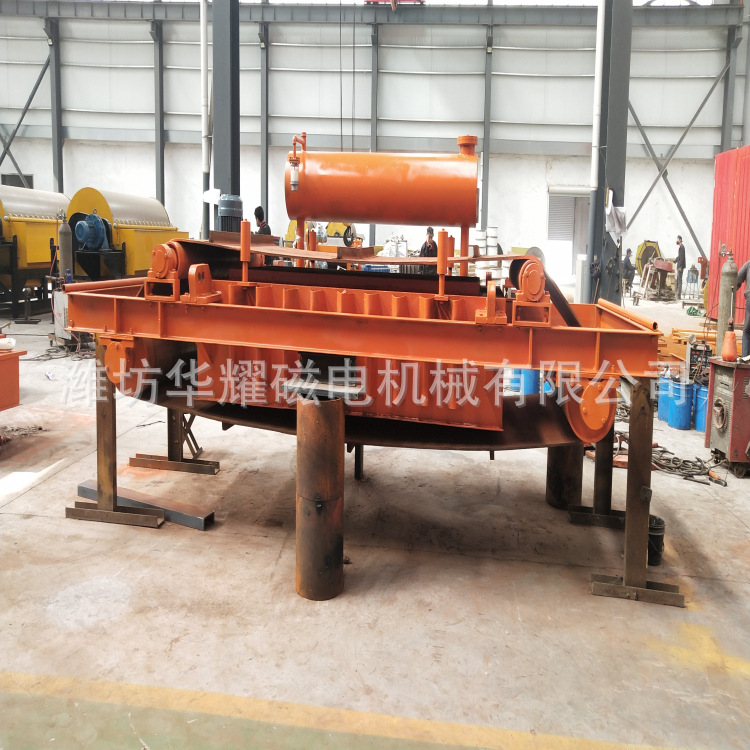 油冷自卸式电磁除铁器 电磁除铁器 悬挂式除铁器