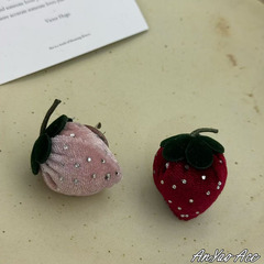 【可爱绒面草莓胸针】少女心甜美别针创意水果造型配饰