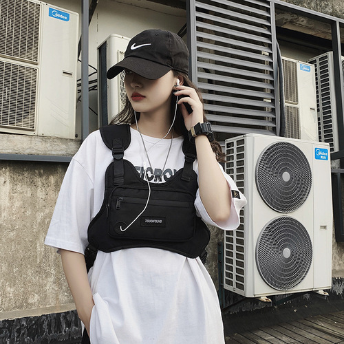 Trendy brand tactical vest bag, light functional style work bag, vest bag, Korean style fashionable multi-functional outer wear chest bag for men