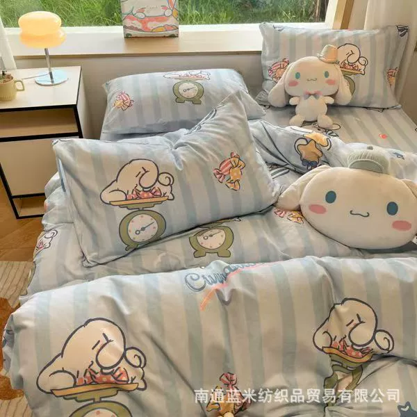 Набор простыней (Hello Kitty) 3–4 предмета, разные принты, размеры 150/180/200/120/150 см