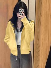 短款卫衣外套女春秋2025新款女款黄色早秋上衣初春季韩系穿搭秋天
