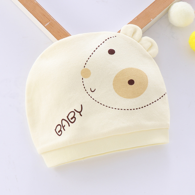 0--1 Sombrero de bebé recién nacido primavera y otoño algodón peinado para bebés de dibujos animados para hombres y mujeres cuatro estaciones sombrero de neumáticos a prueba de viento sombrero de puerta de goma
