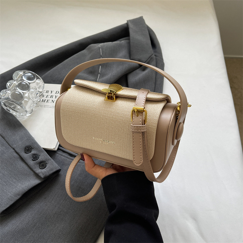 Bolso cuadrado pequeño de alta gama de moda transfronteriza para mujer 2025 nueva tendencia textura simple bolso versátil bolso de hombro único bandolera.