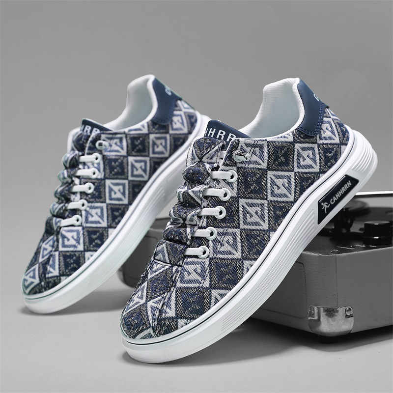 Las nuevas zapatillas deportivas de estilo bajo de los hombres se pueden usar en todas las estaciones, cómodas, transpirables, simples y de moda a juego