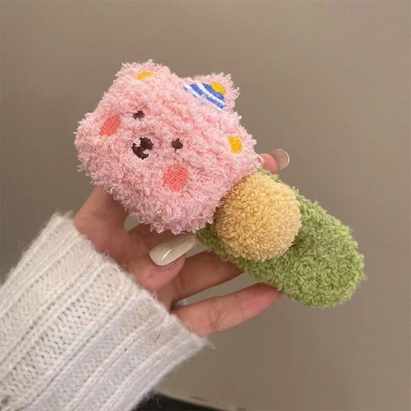かわいい漫画の熊のカチューシャの秋冬のぬいぐるみのヘアピンの超萌えカラーの頭飾りの少女の百合毛玉のクリップのカード|undefined