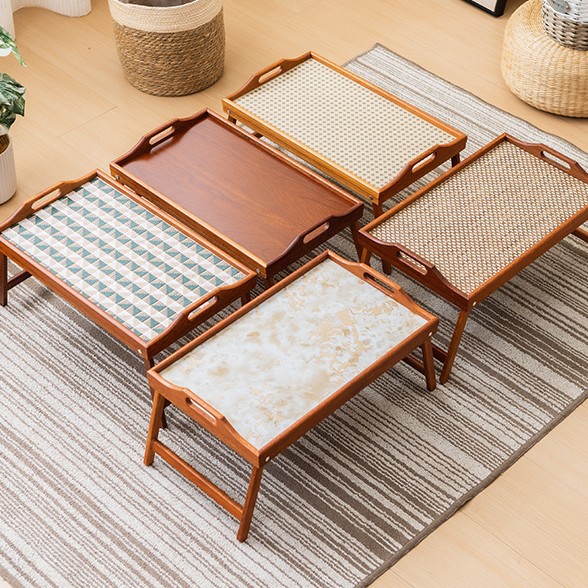 Mesa plegable perezosa, bandeja de bambú multifuncional, bandeja de madera para dormitorio doméstico, mesa de computadora simple de bambú al por mayor
