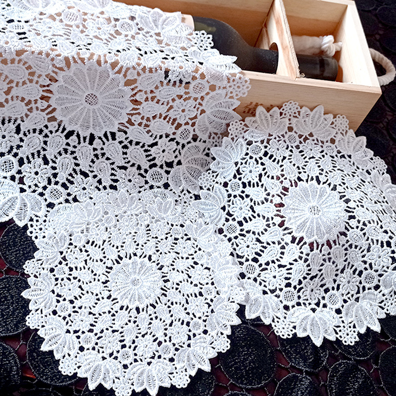 Simple Style Flower Polyester Tablecloths Artificial Decorations display picture 9