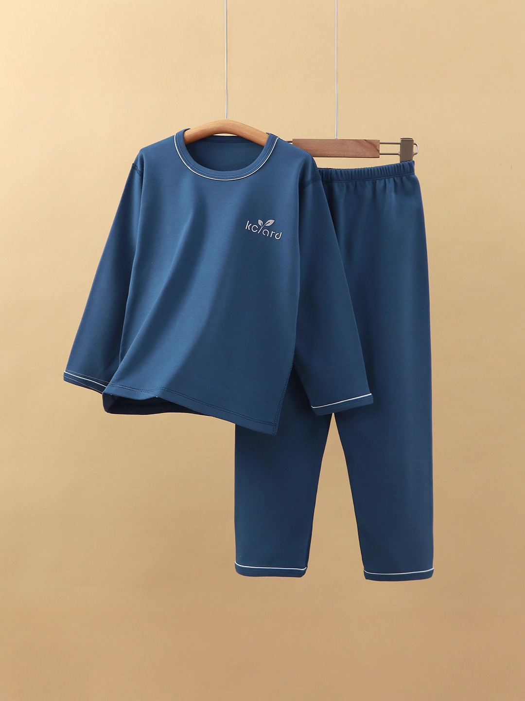 Nuevo pijama primavera y otoño conjunto de ropa casera relajada clase A nuevo pijama para niños y niñas ropa casera de algodón