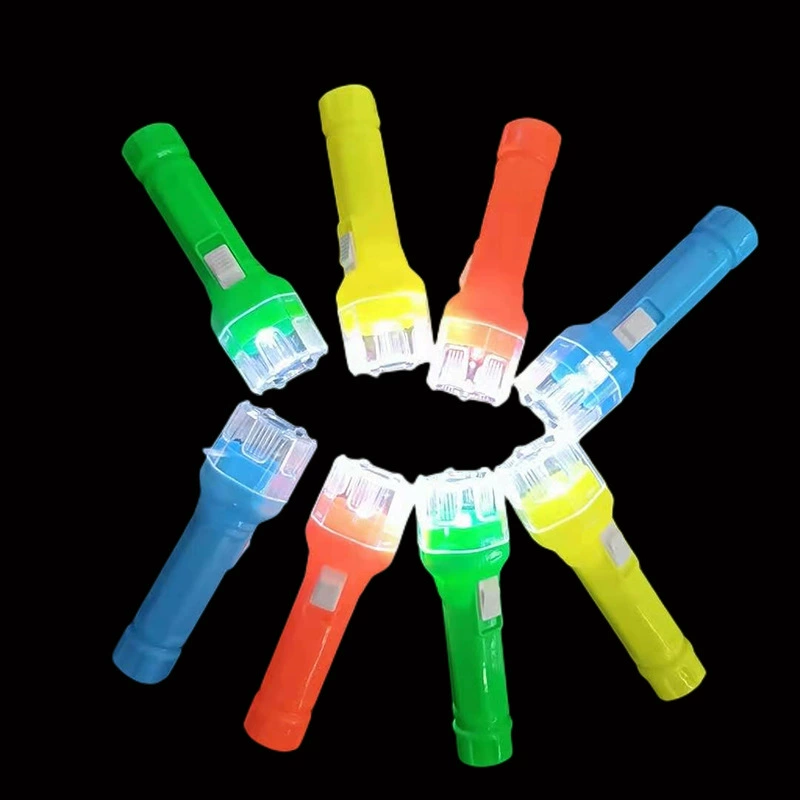 Маленький фонарик легко носить с собой брелок фонарик 747 привело оптовые практические подарки один юань магазин детских волос