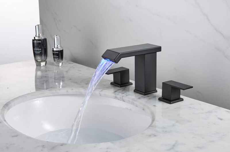 European-style three-hole basin faucet, hot and cold water two-in-one washbasin large-flow waterfall bathroom split faucet European-style three-hole basin faucet, hot and cold water two-in-one washbasin large-flow waterfall bathroom split faucet