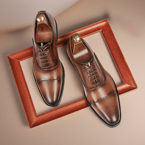 Men's Spring and Autumn Three-Striped Slip-On Leather Shoes, Non-Slip Business Formal, Breathable, Lace-Up, Stylish Men's Shoes, Versatile