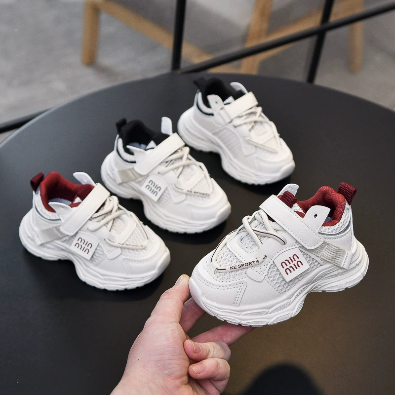 2025 весна и осень новые детские кроссовки противоскользящие дикие мальчики сетчатые дышащие туфли для девочек на мягкой подошве маленькие белые туфли
