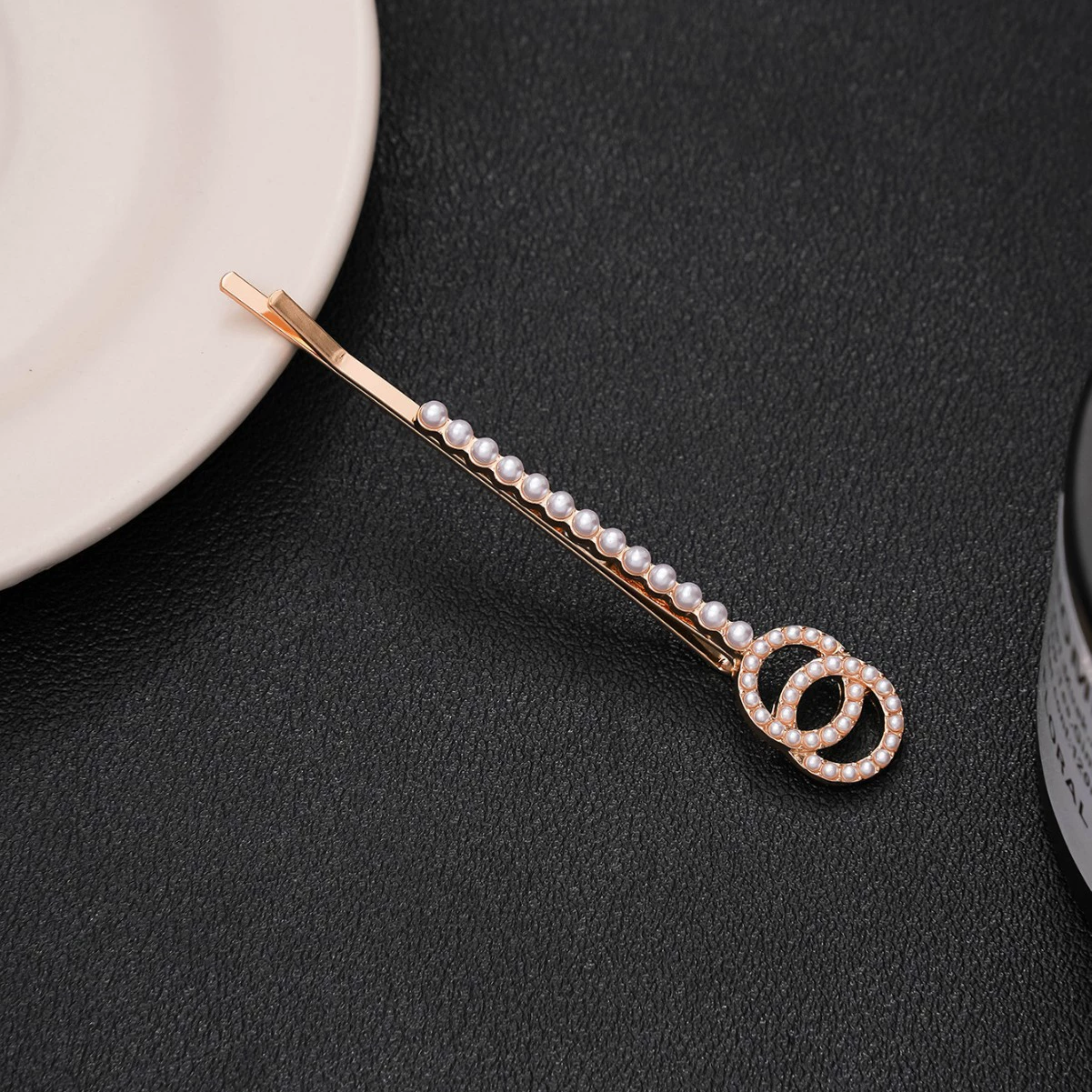2025 European and American new Korean version, Senxianqi zinc alloy diamond-inlaid gold butterfly love heart circle one-line clip hair