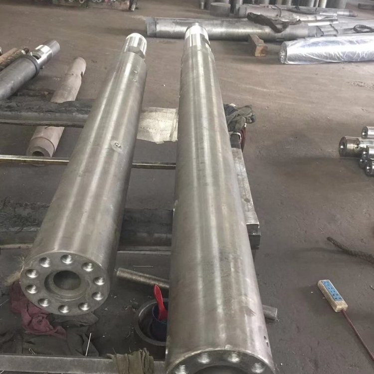 厂家直销螺杆料筒 水果筐注塑机螺杆料筒 塑料托盘注塑螺杆料筒供