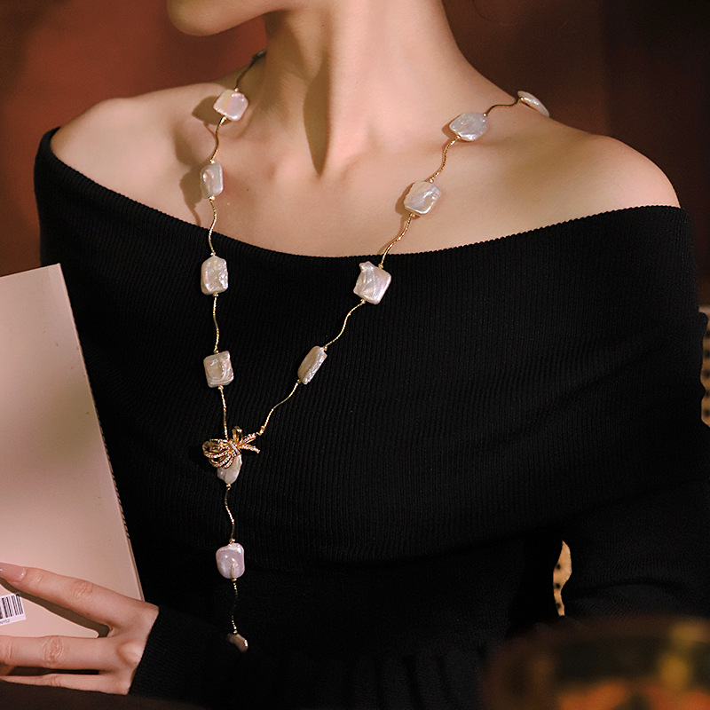 Collar de suéter de perlas naturales de agua fresca collar barroco temperamento nicho de lujo ligero de alto nivel joyas dulces chapadas en oro 18k