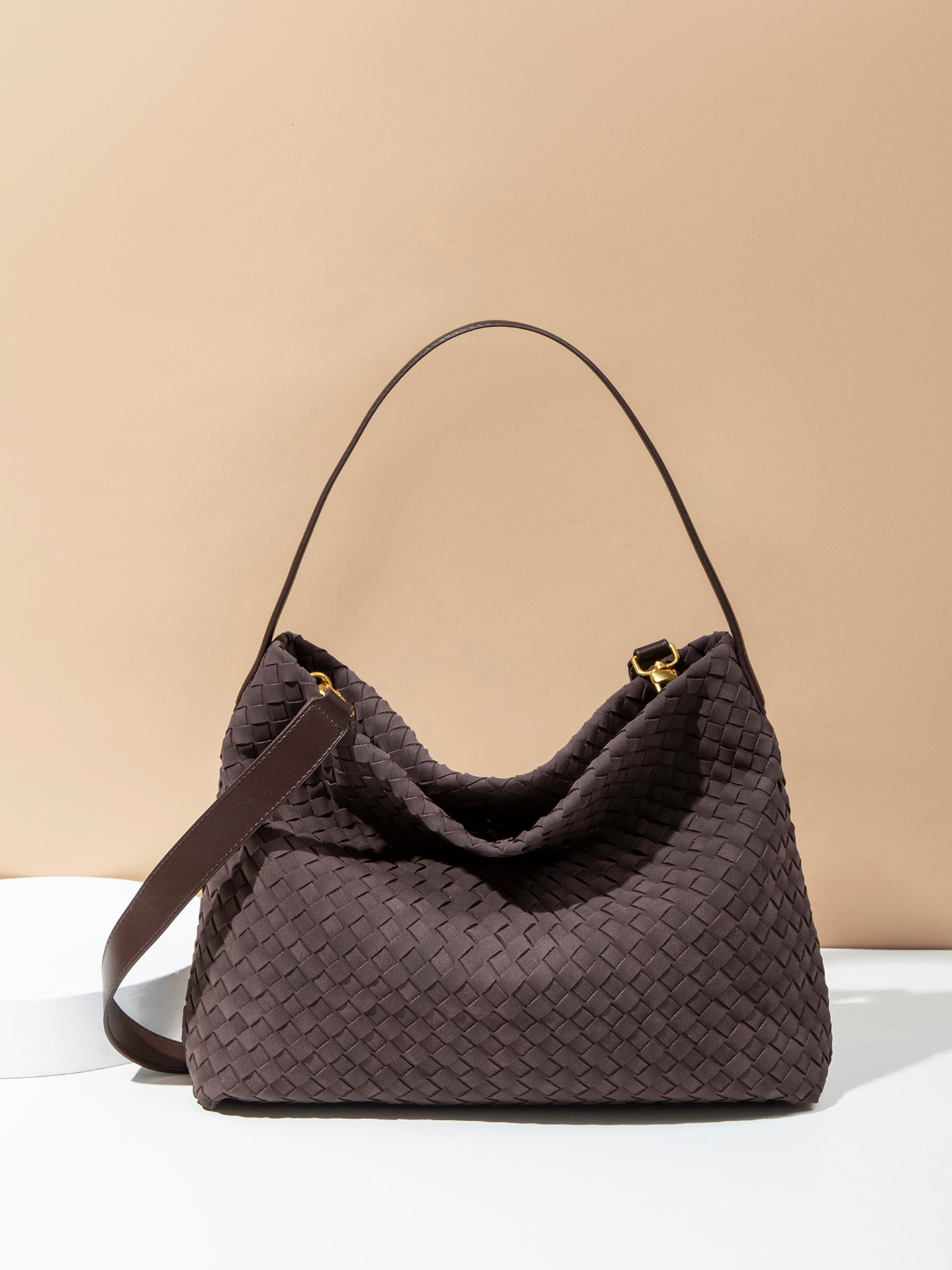 New Cross-border Handmade Women's Woven Bucket Bag, Fashionable and Versatile, Large Capacity, Single Shoulder, Crossbody, Tote, and Handbag