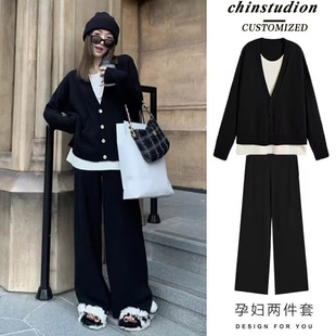2023 autumn and winter nursing clothes for hot moms postpartum loose nursing clothes fake two-piece knitted nursing suit
