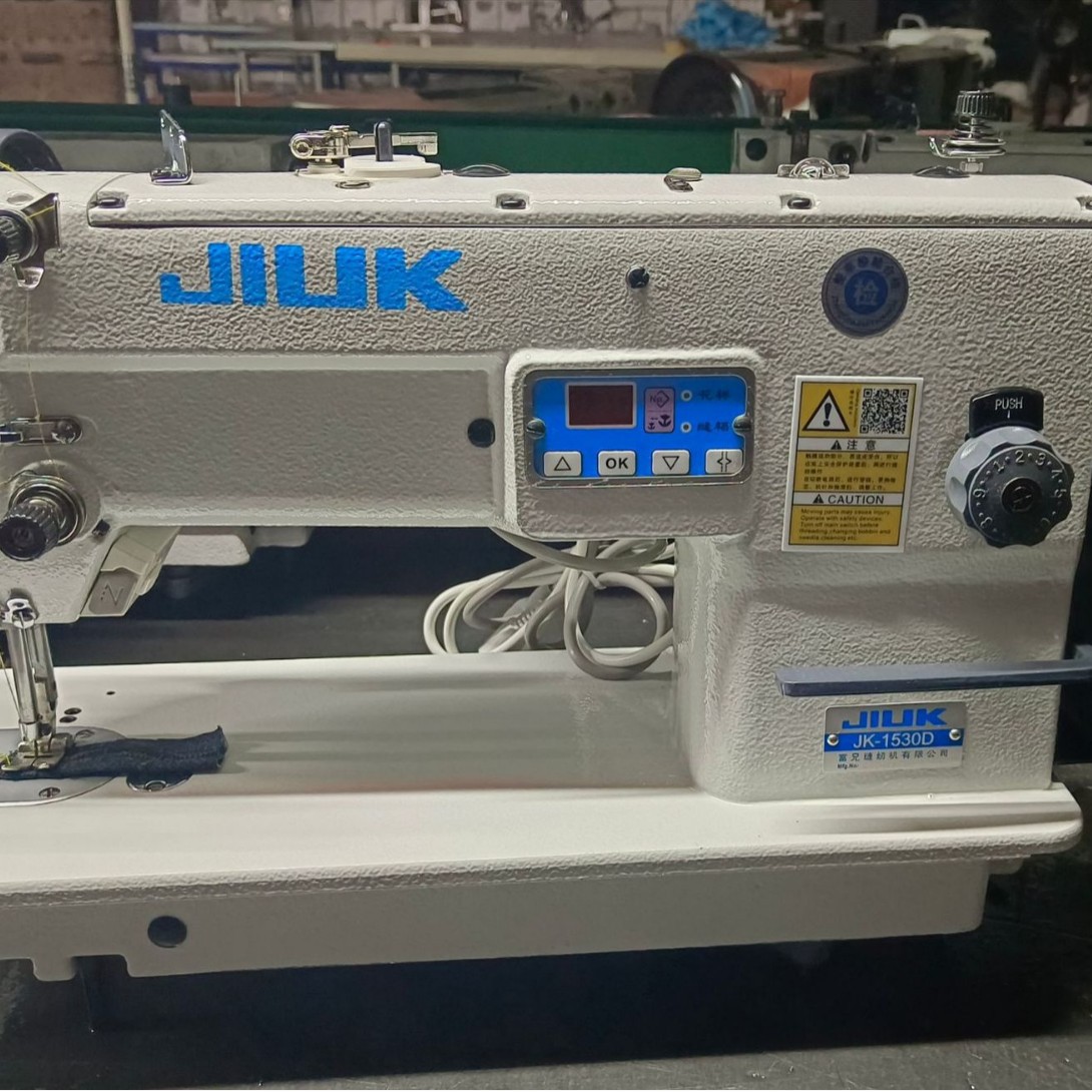 Ventas directas de fábrica JK-1510 costura curva espiga computadora del coche Selección de flores máquina de coser 200 tipos de patrones de computadora máquina curva