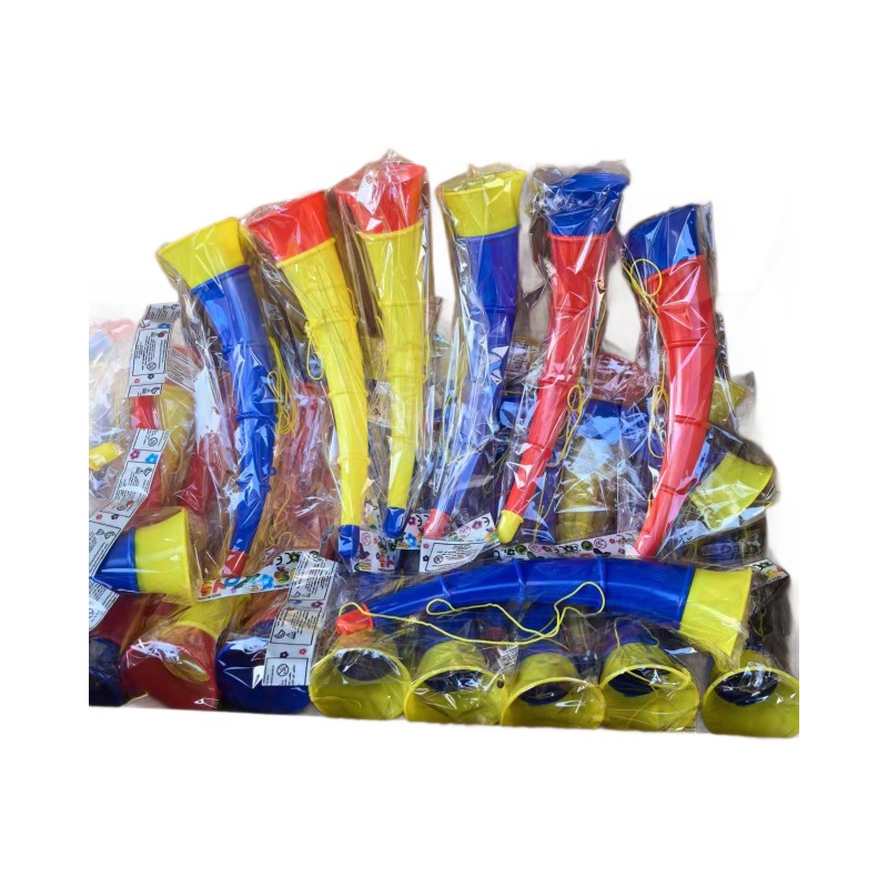 Nuevo cuerno de toro bocina bocina de animador juguetes para niños instrumentos musicales de plástico juego de rompecabezas silbido fuerte