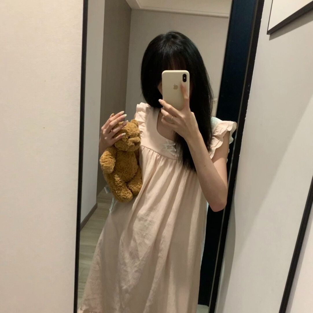 Verano nuevo estilo nube algodón color sólido camisón simple falda media femenina estilo delgado manga pequeña falda de camisón de hogar simple lindo