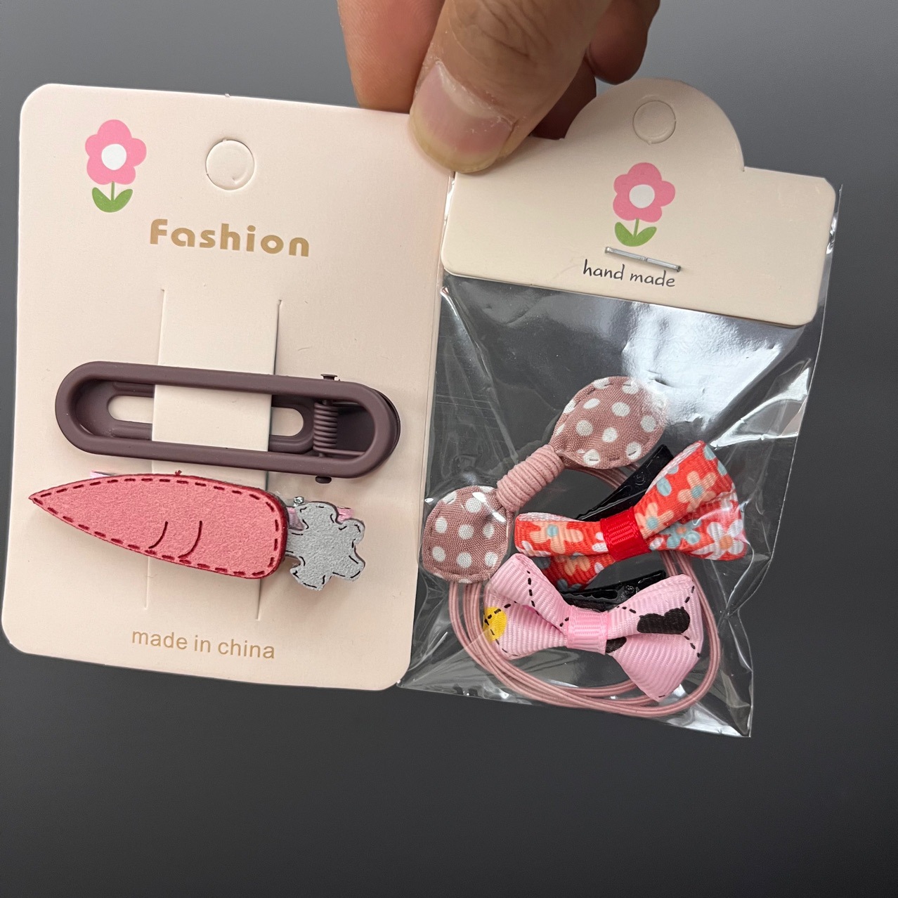 About a hundred simple flower hair clips, card paper, live broadcast room card clips, card head hanging cards, diy jewelry cards