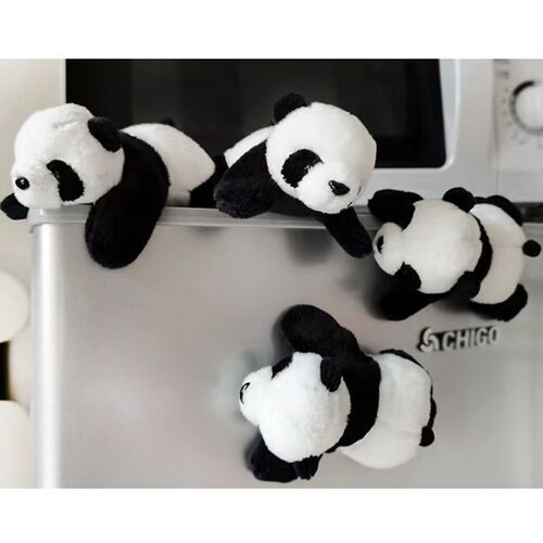 Panda plush fridge magnet cute cartoon plush toy Chengdu tourist souvenir gift mini panda magnetic sticker