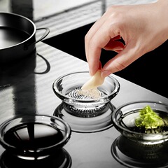 日式玻璃研磨蘸料碟玻璃分格盘研磨盘手动磨蒜调味碟子小料味碟