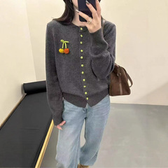 2025秋季新款时尚减龄圆领长袖针织衫女秋装宽松显瘦百搭开衫上衣
