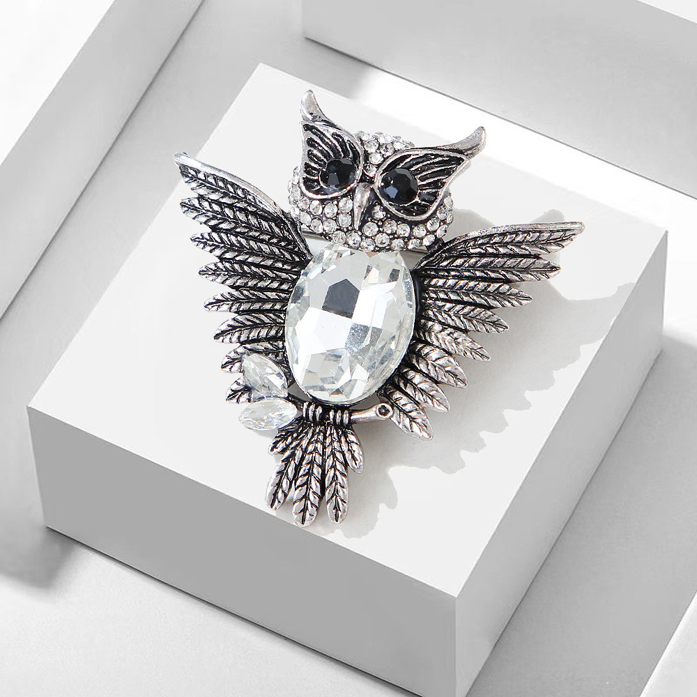 izsmalcināti jauni krāsaini uzvalki apģērbi retro pūce džemperis baroka rotaslietas multfilma sakta_voghion.com