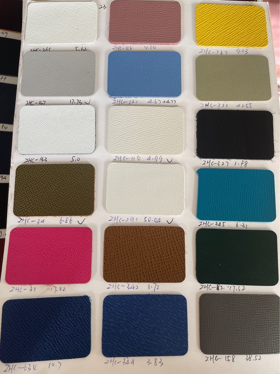 進口頭層篮球纹大小石头纹十字纹手掌纹鳄鱼纹花皮真皮皮料色卡