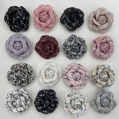 レトロな経典の小さい香の風の布芸のツバキの花のブローチの女性のシンプルな気質の胸の花のコートのピンの襟の花のアクセサリー