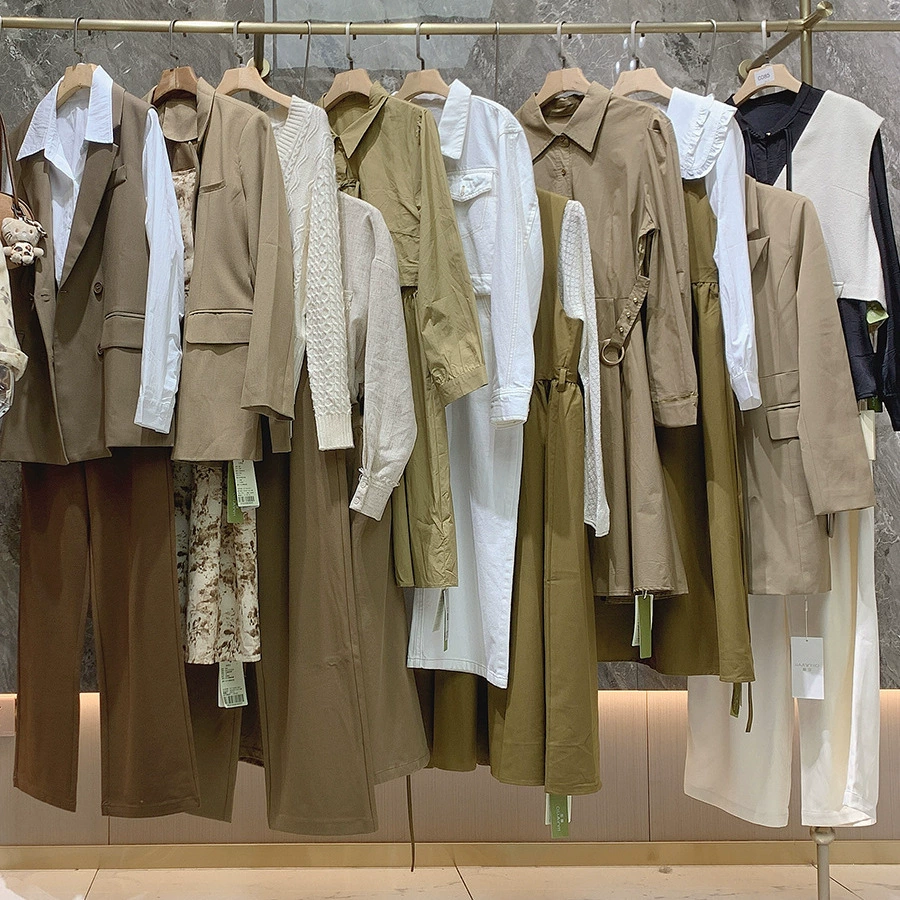 Скидка со скидкой бренда женской одежды