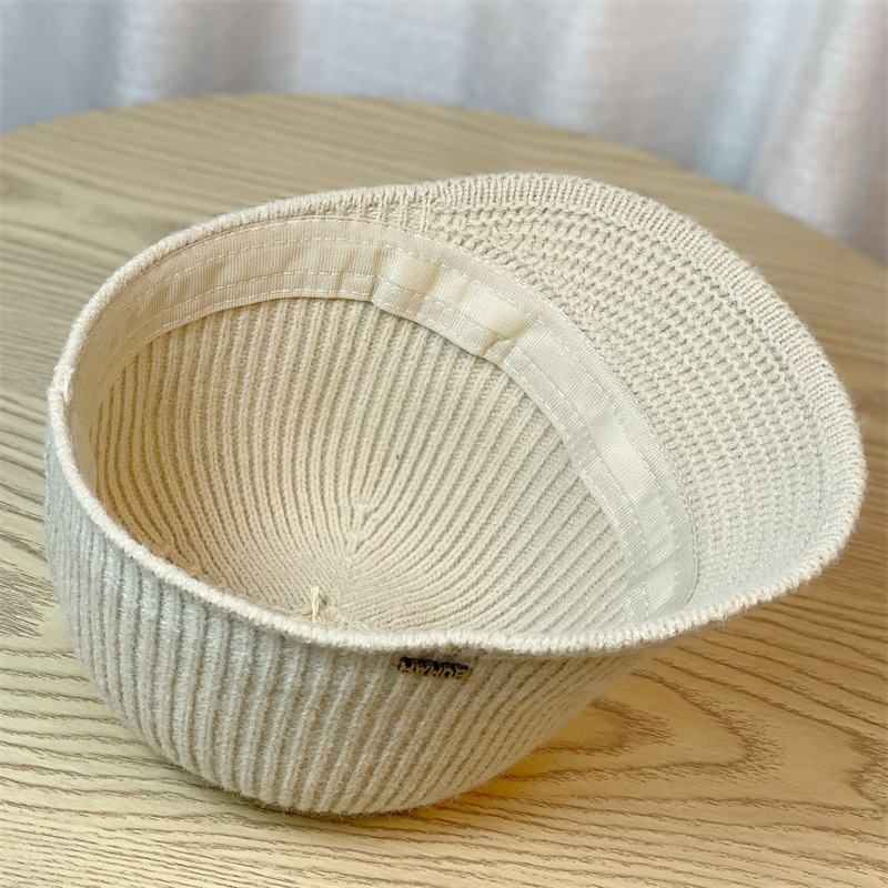 Neue Herbst und Winter Ente Zunge Design Sinn Streifen Kleine Stirnband frauen Strickmütze_voghion.com