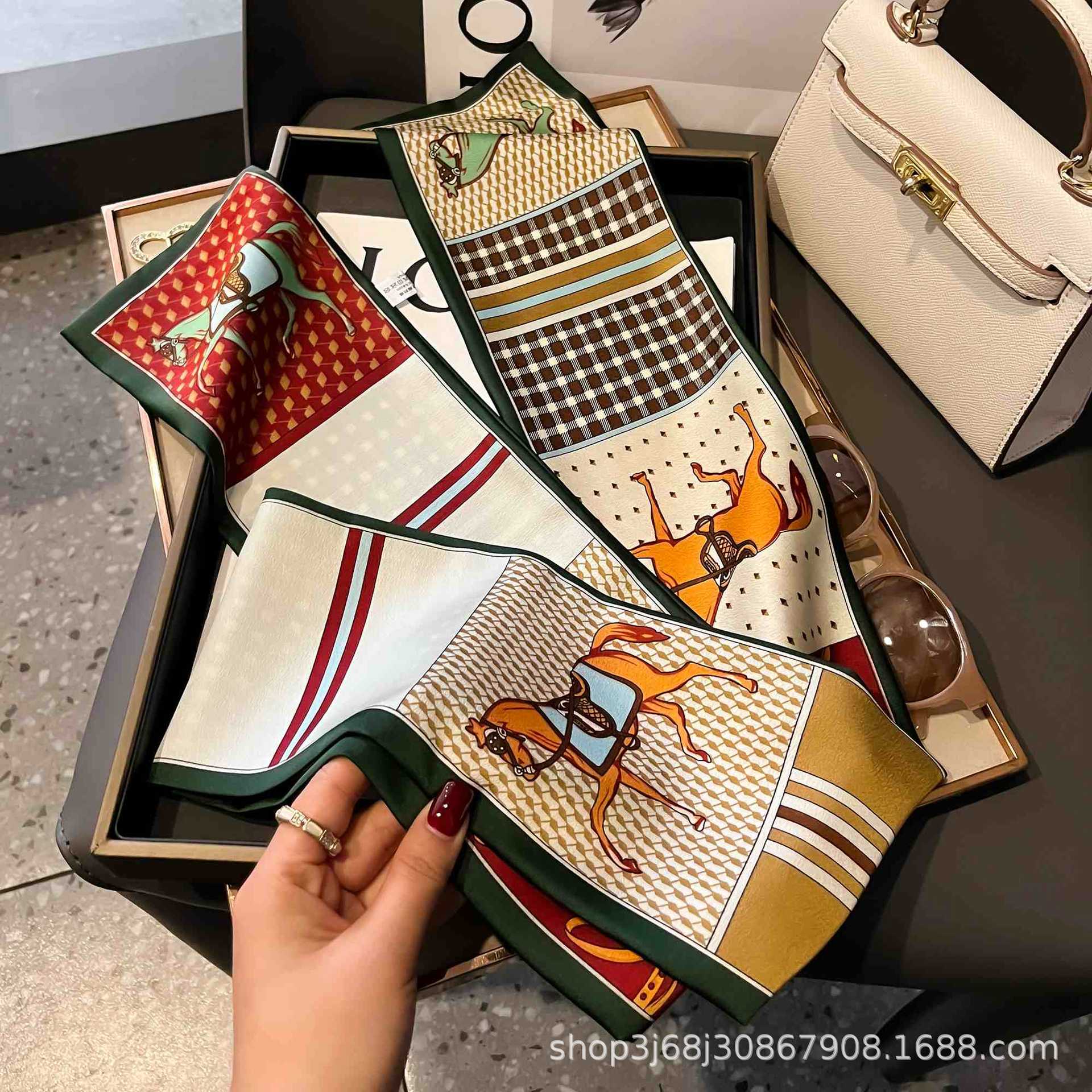 Nuevo bufandas de seda de impresión delgada y larga para mujeres nuevas bandas de moda de decoración profesional bufandas