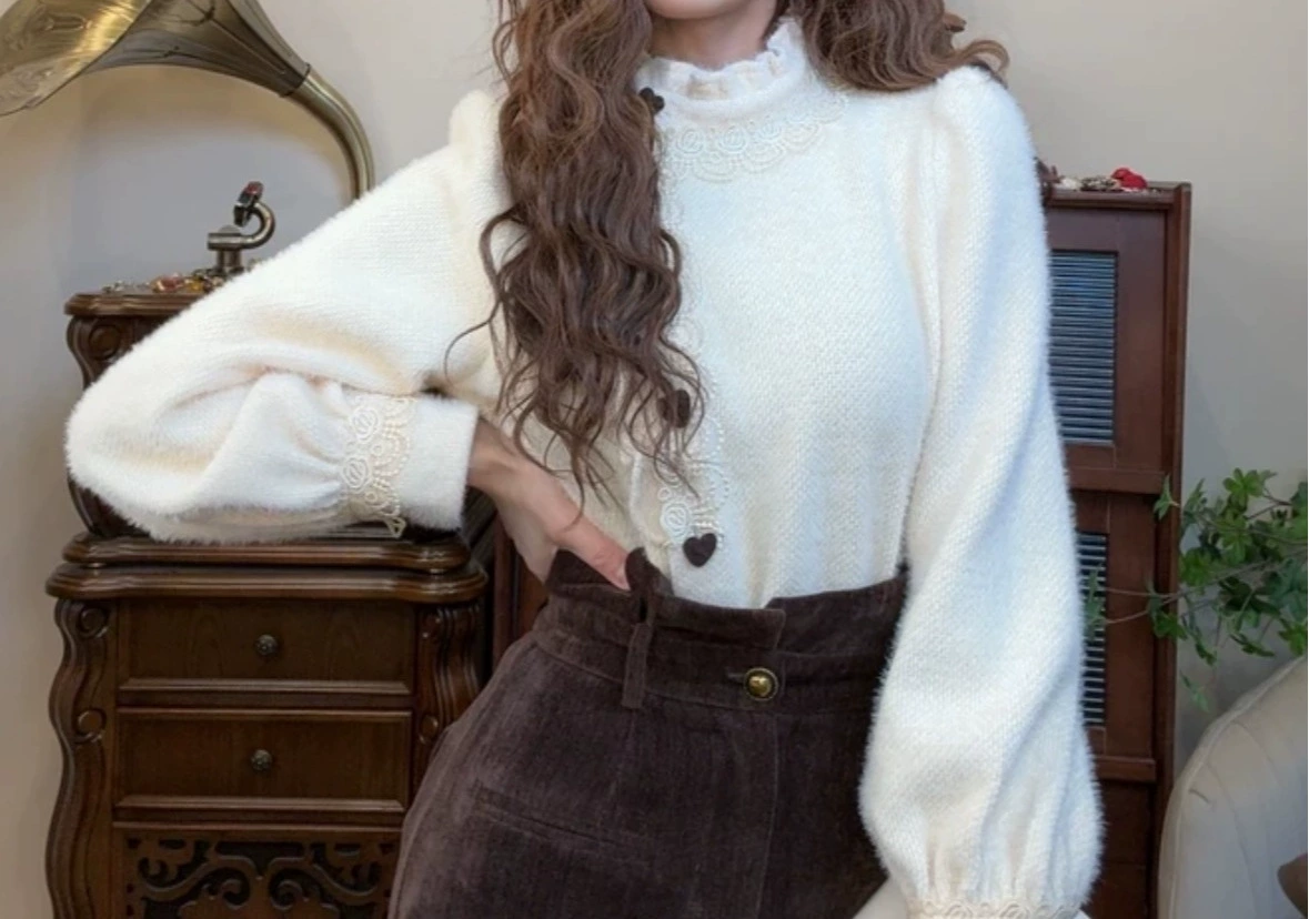 Зимний утолщенный дизайн ощущает сходящую рубашку модная рубашка женская рубашка топ риса абрикосовый воротник с вертикальным вырезом принцессы рукава