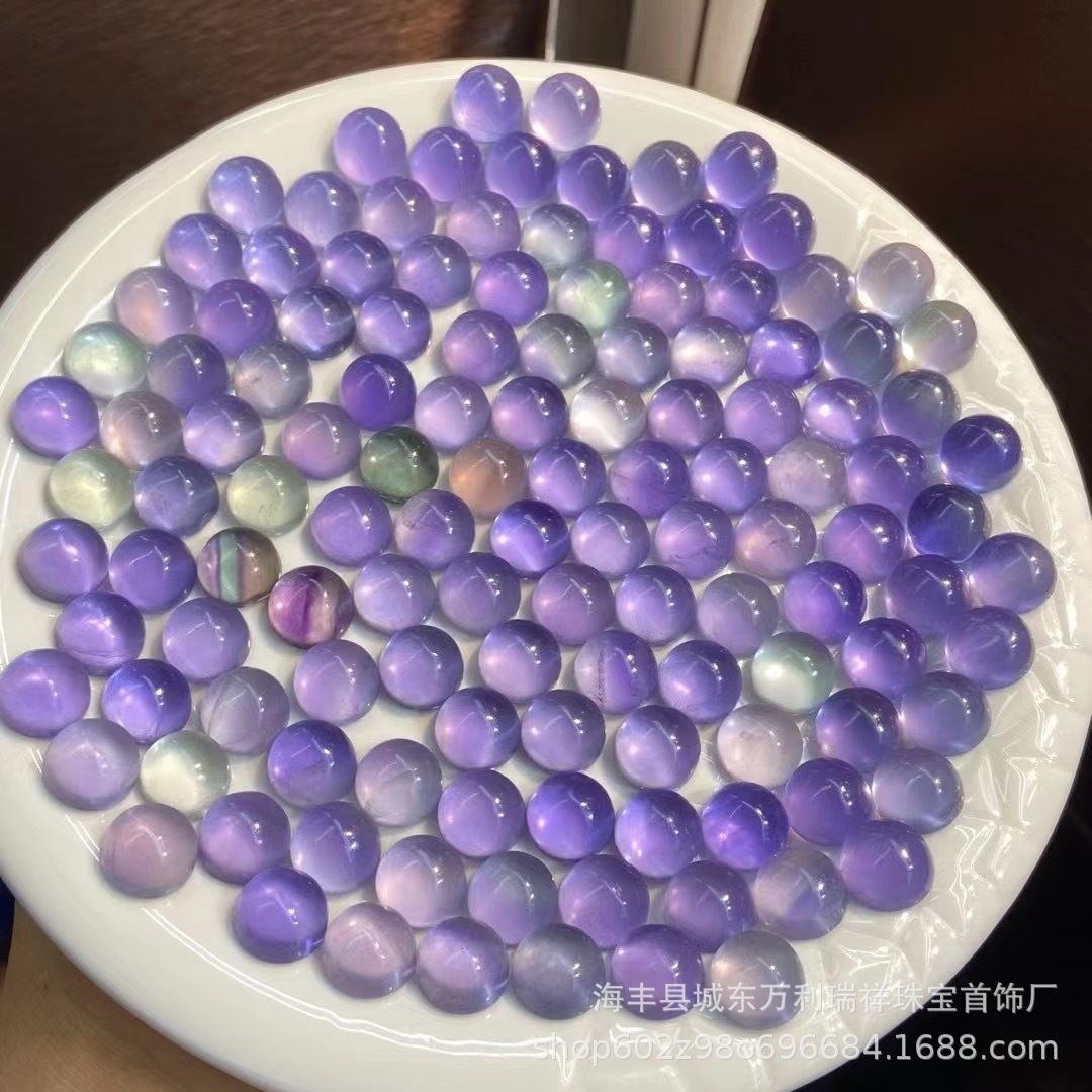 天然七彩萤石圆形批发裸石 晶体干净起荧光 表皮光滑 镶嵌戒面
