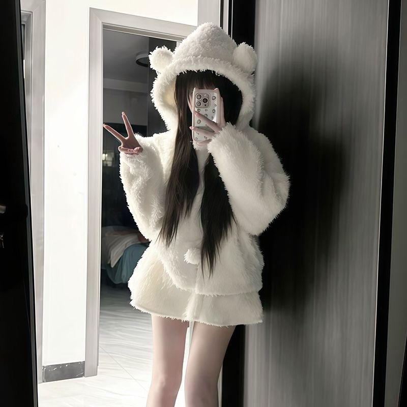 冬季新款软糯奶系套装毛绒绒小熊耳朵连帽保暖a字花边短裙子