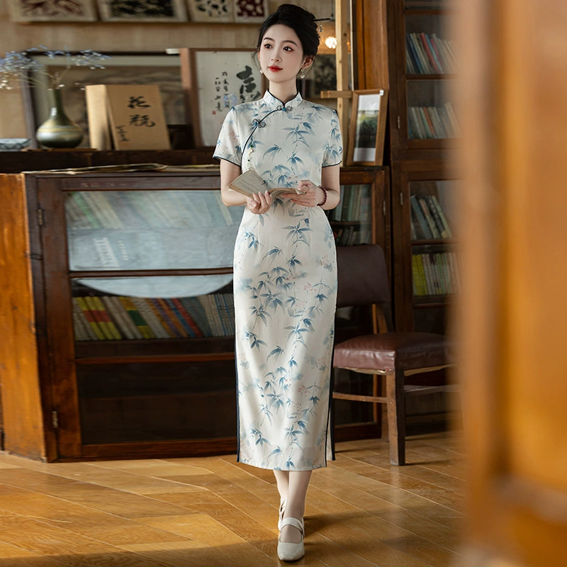 Ретро улучшенный cheongsam тонкий и длинный 2025 новый национальный стиль молодой девушки повседневная юбка летом