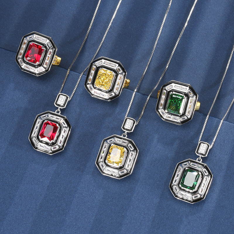 Otoño e invierno nuevo estilo Zhuang Shengsheng joyería con alto contenido de carbono diamante flor de hielo corindón rojo con incrustaciones de cobre diamante cuadrado traje retro 8*10